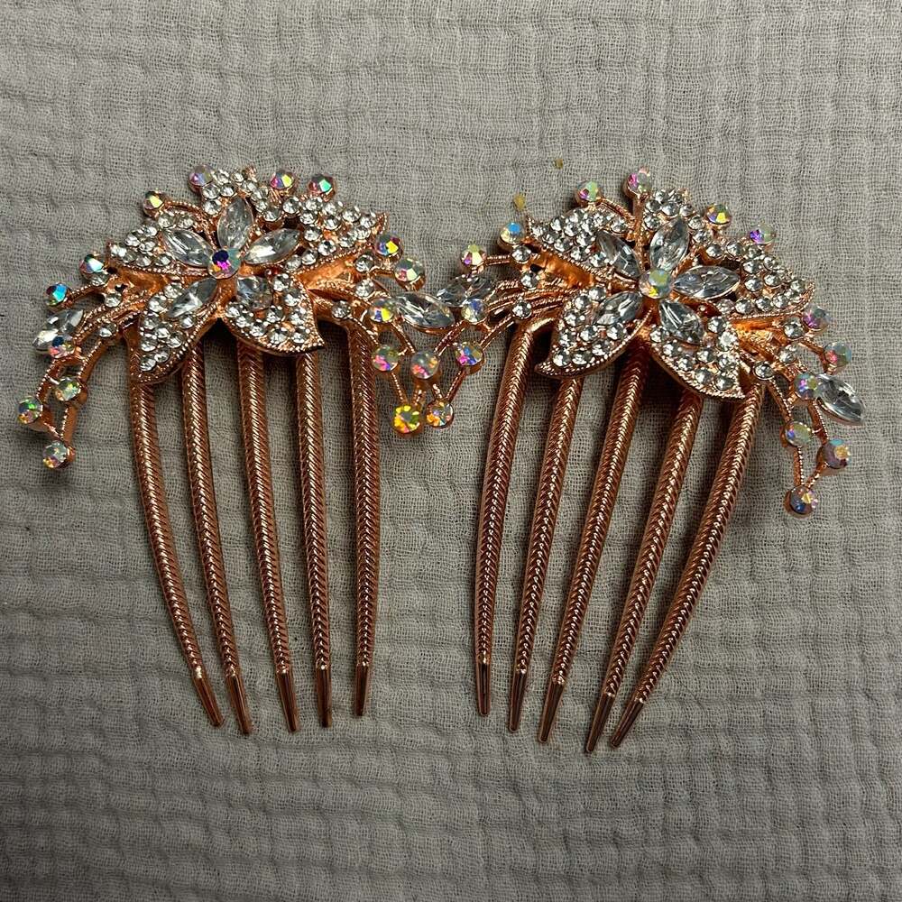 Assorted Vintage-Style Decorative Hair Combs and Clips Set - Picture 5 of 12